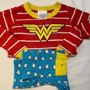 Hanna L/S Wonder Woman Pajamas - Size 100 (4)